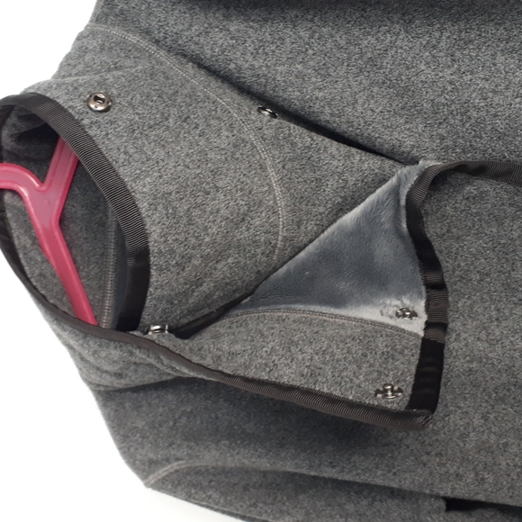 Ivivva sweater - Picture 2 of 6